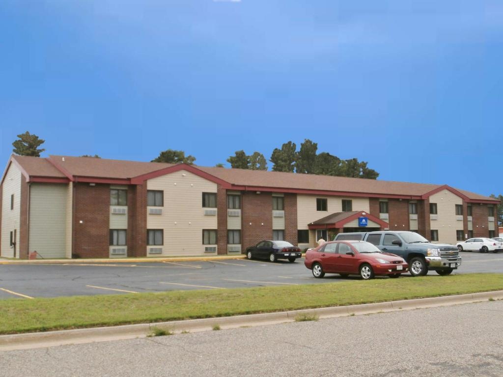 Wisconsin Rapids  Property Views  Exterior View 4