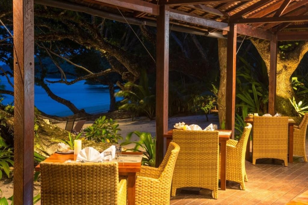 Barrier Beach Resort  Dining  Dining Image 6 6