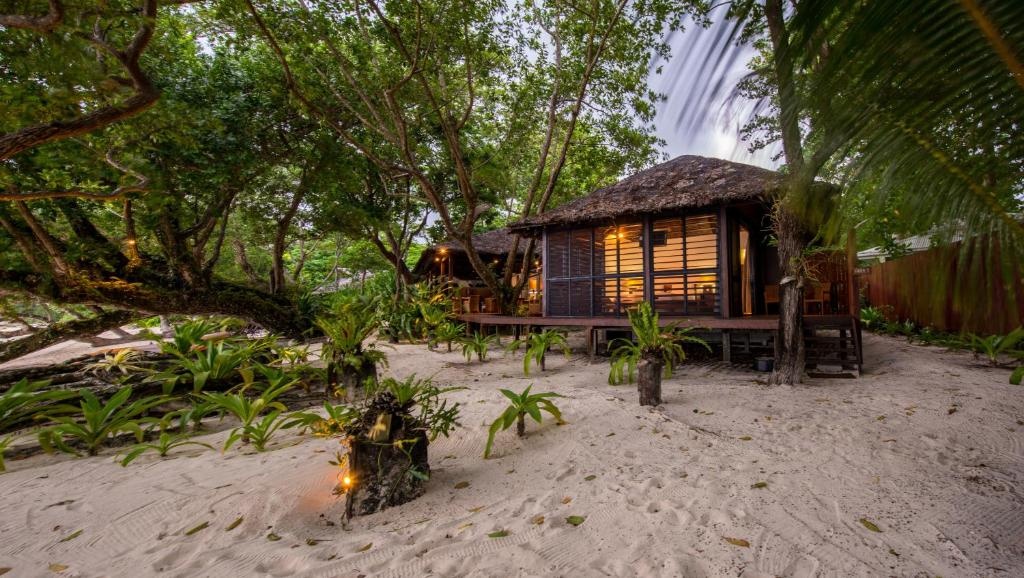 Barrier Beach Resort  Facilities  Beach 32