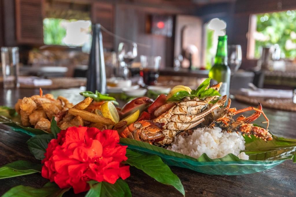 Ratua Private Island Resort  Dining  Buffet 10