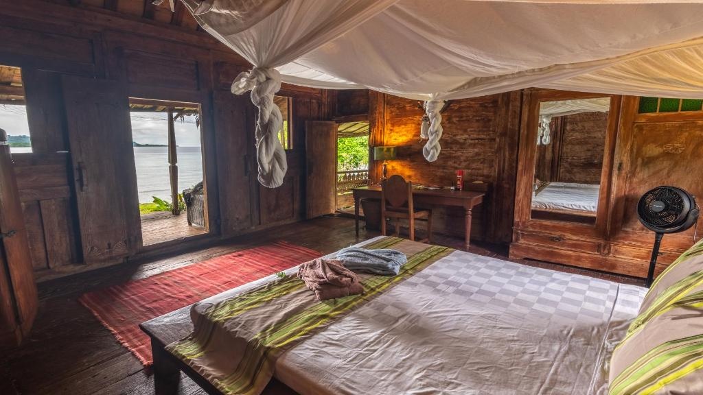 Ratua Private Island Resort  Rooms  Luxury Sea View Double Room Interior View 32