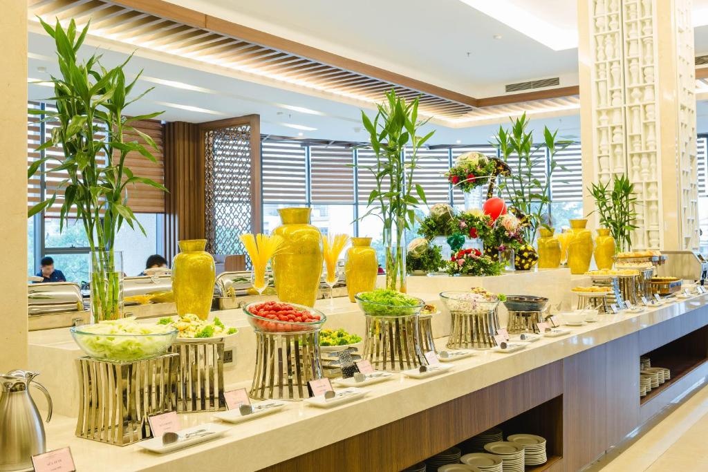 Muong Thanh Luxury Bac Ninh Hotel  Dining  Food And Beverages 1