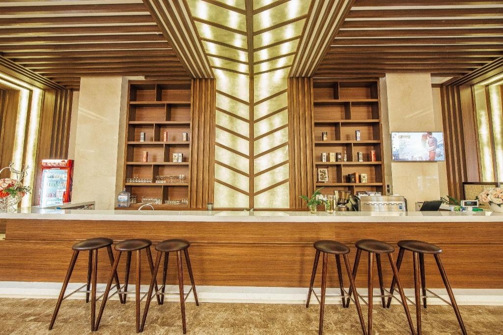 Muong Thanh Luxury Bac Ninh Hotel  Facilities  Barlounge 82