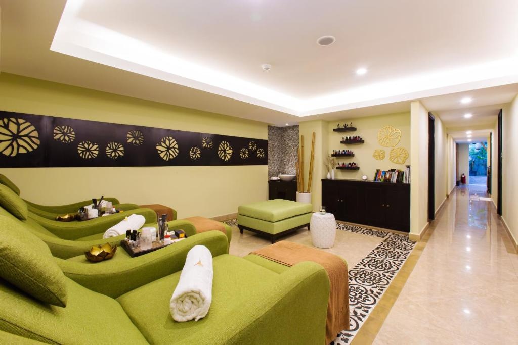 Lasenta Boutique Hotel Hoian  Facilities  Massage 9