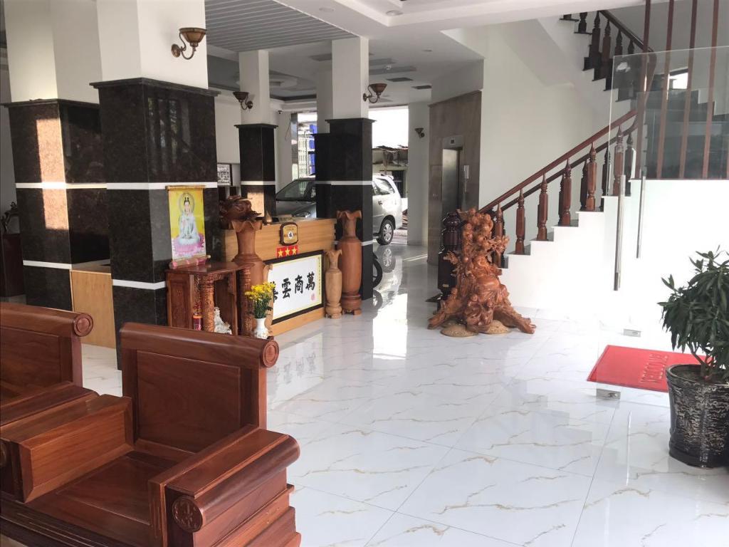 Khach San  Duy Nhat  2