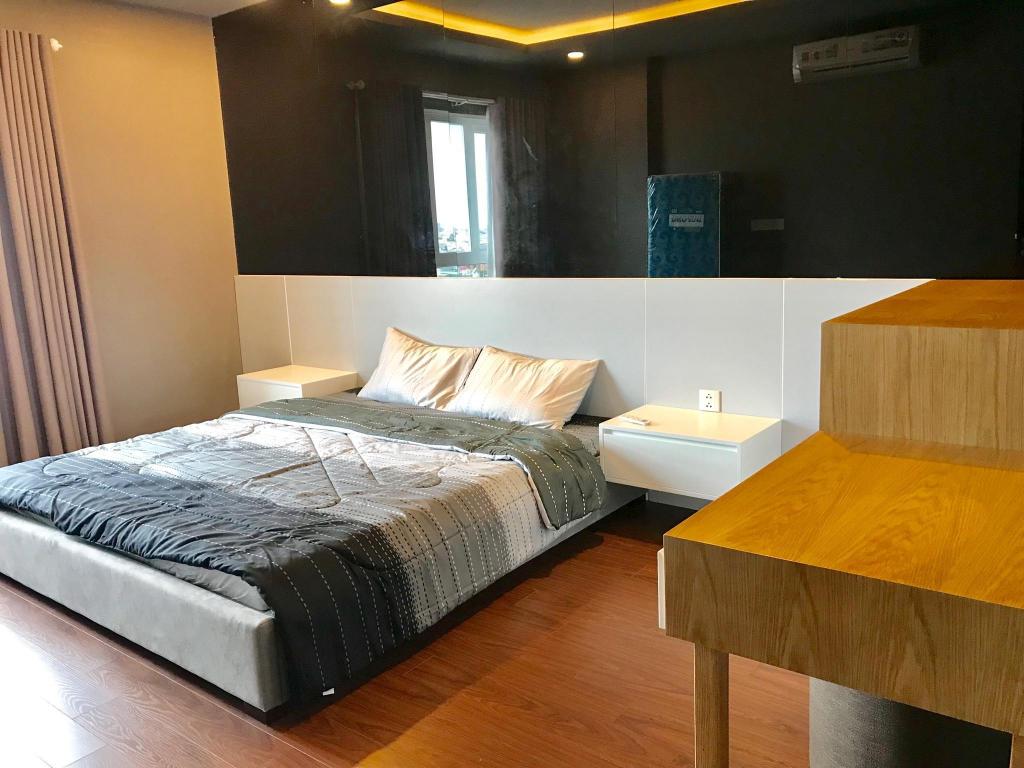 Ruby Tower Diamonds Room 2