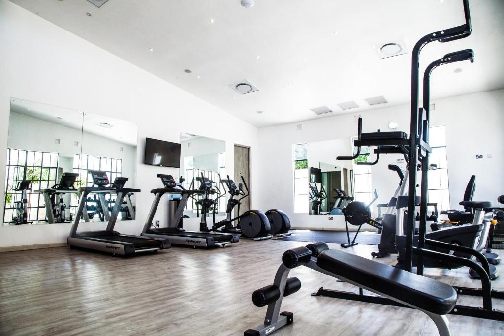 Latitude 15 Degrees  Facilities  Fitness Center 24