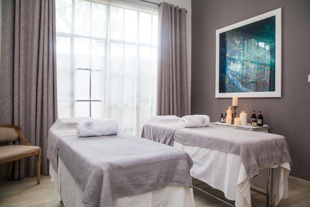 Latitude 15 Degrees  Facilities  Massage 39