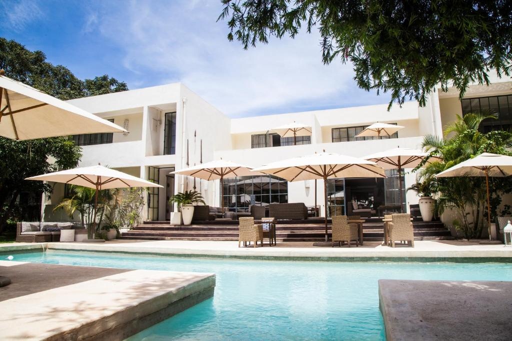Latitude 15 Degrees  Facilities  Swimming Pool 7