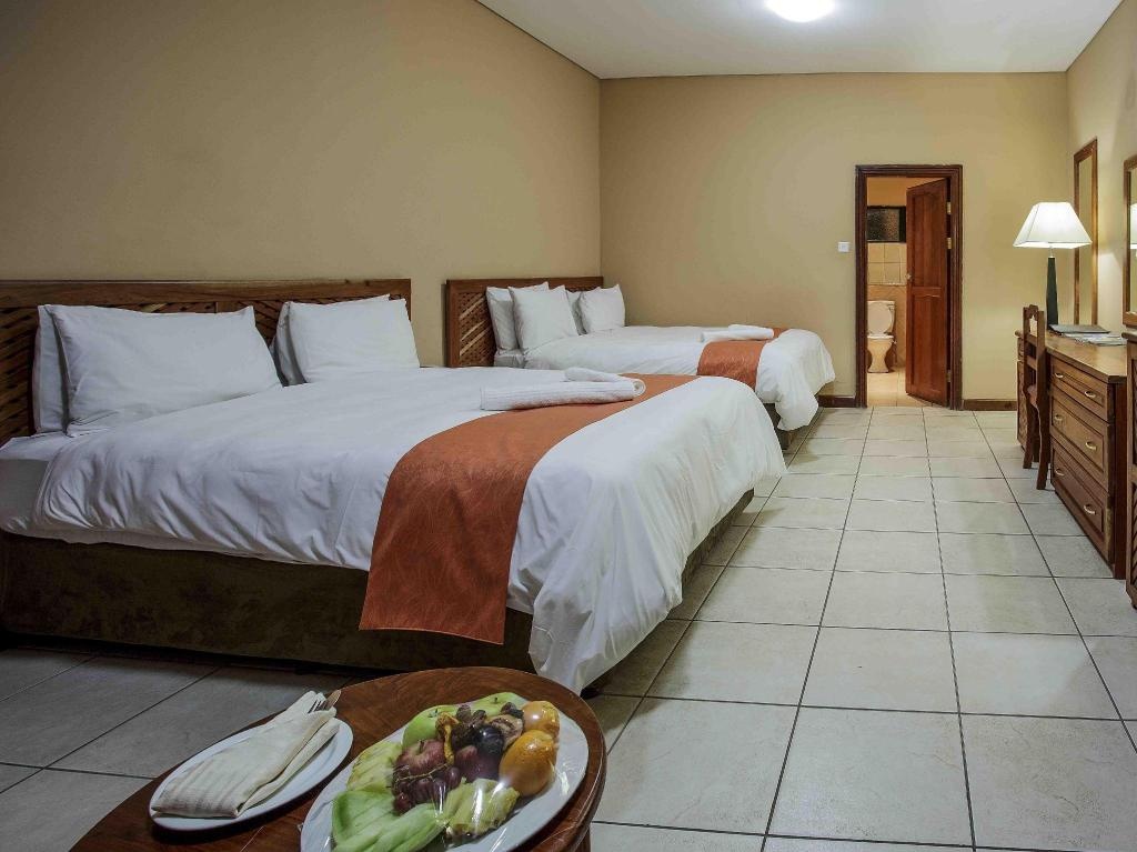 Cresta Golfview Hotel  Rooms  Executive Suite 3