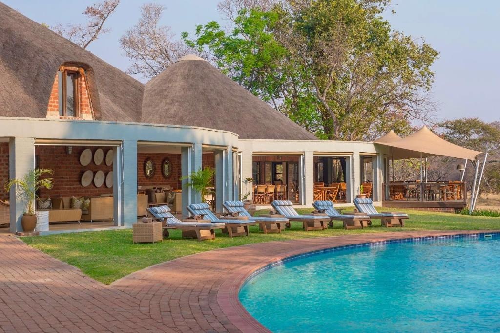 Lilayi Lodge  Facilities  Swimming Pool 1
