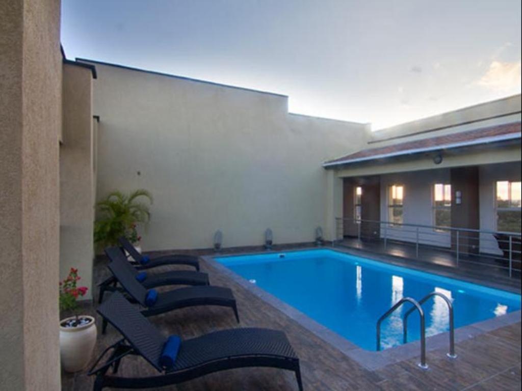 Protea Hotel Lusaka Tower  Facilities  Swimming Pool Outdoor 34