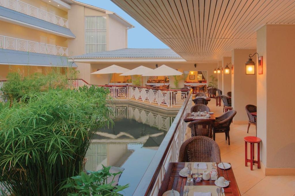 Southern Sun Ridgeway Lusaka  Dining  Restaurant 1