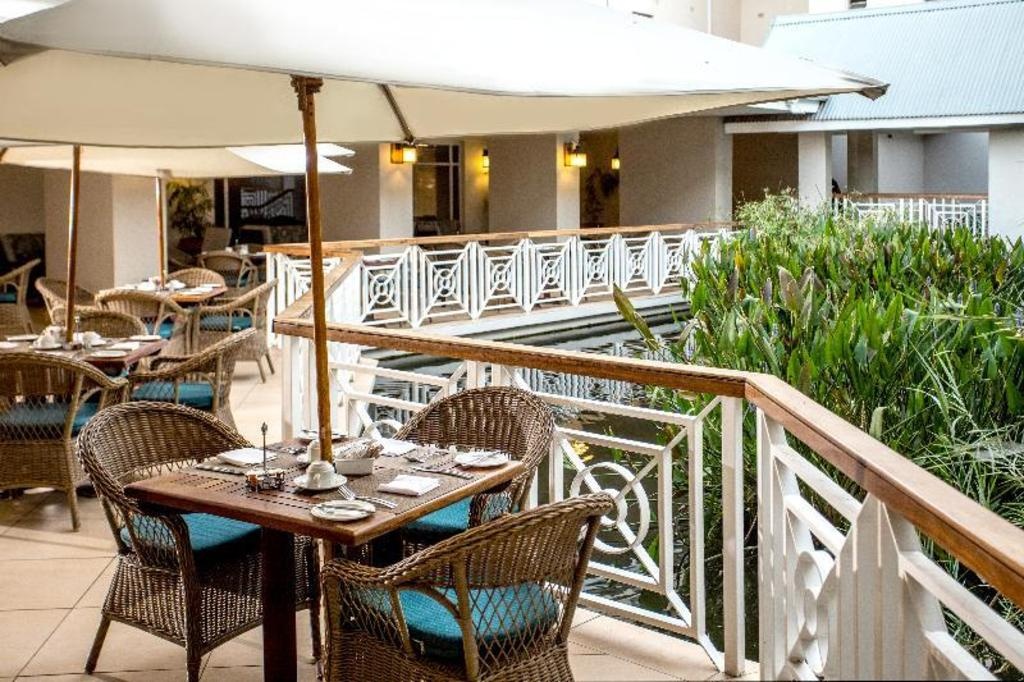 Southern Sun Ridgeway Lusaka  Dining  Restaurant 11