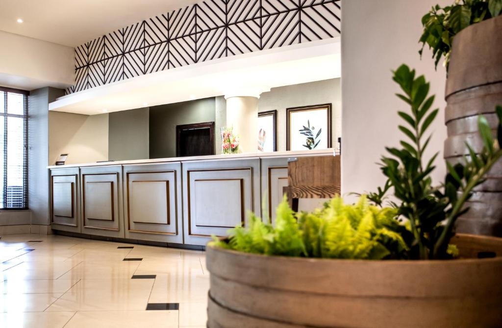 Southern Sun Ridgeway Lusaka  Property Views  Lobby 8