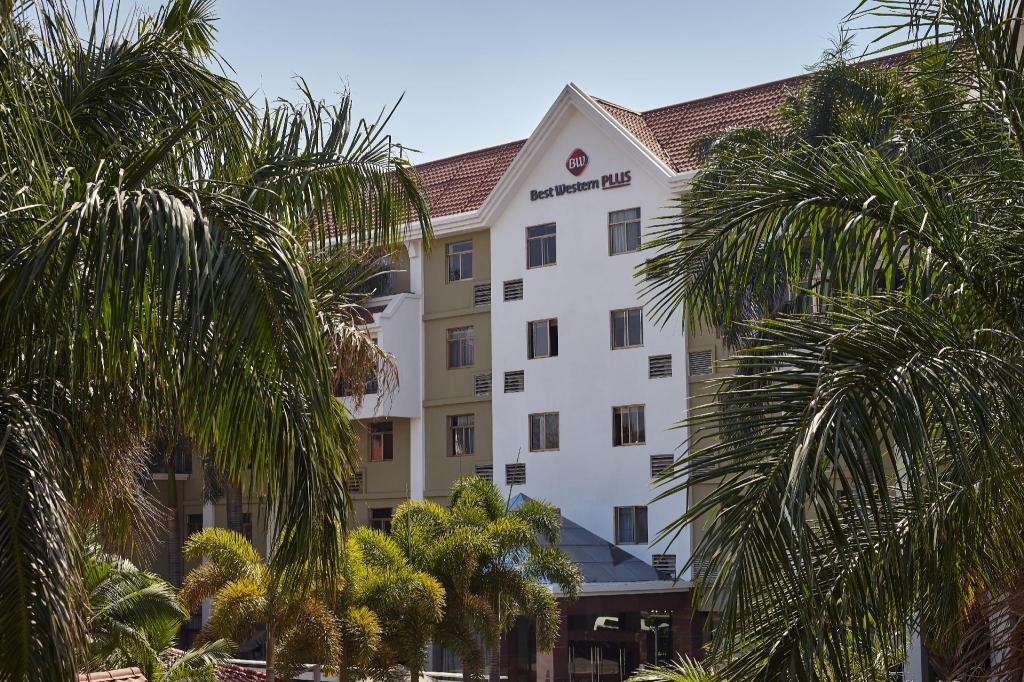 Best Western Plus Paramount Hotel  Property Views  Exterior View 4