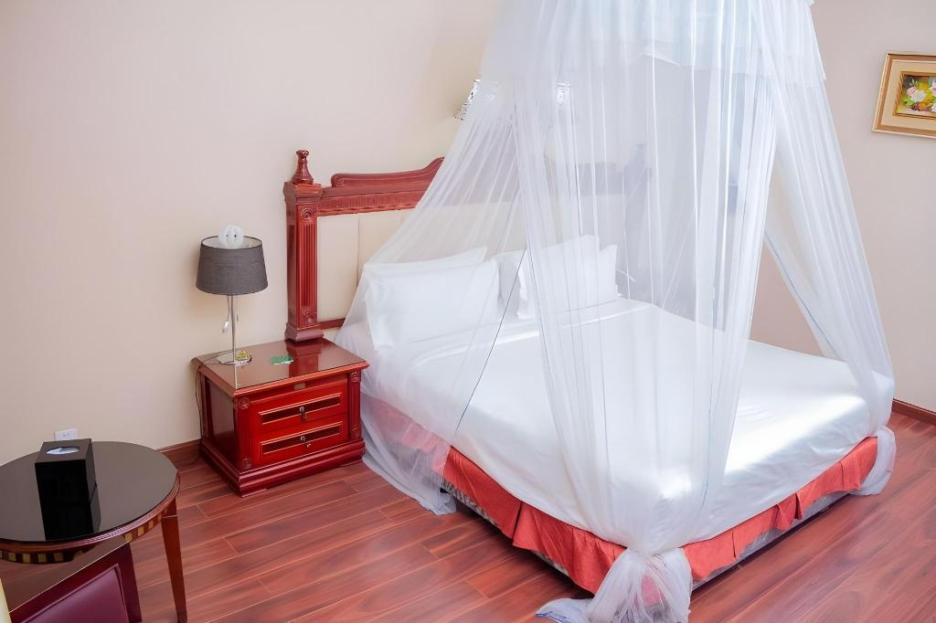 Best Western Plus Paramount Hotel  Rooms  Rooms Image 6 6